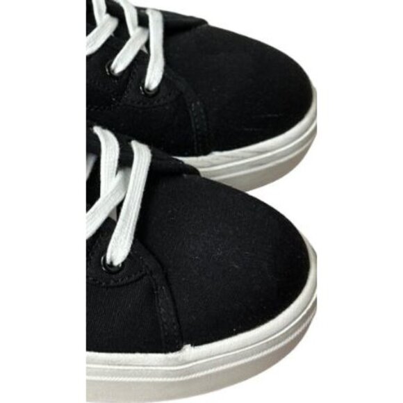 Journee Collection Sz10 Lot of 2 Sneakers Red NEW + Black USE Worn Once - Picture 5 of 16